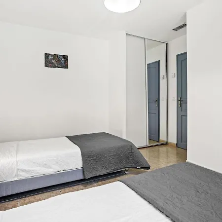150m2, Piscine, Parking, Wifi, Clim * Saint-Raphael (Var)