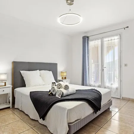 빌라 150m2, Piscine, Parking, Wifi, Clim Saint-Raphaël